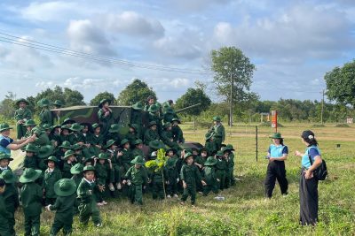 Trãi nghiệm Một ngày làm chú bộ đội. Gv Trần Thị Na. Lớp Mầm